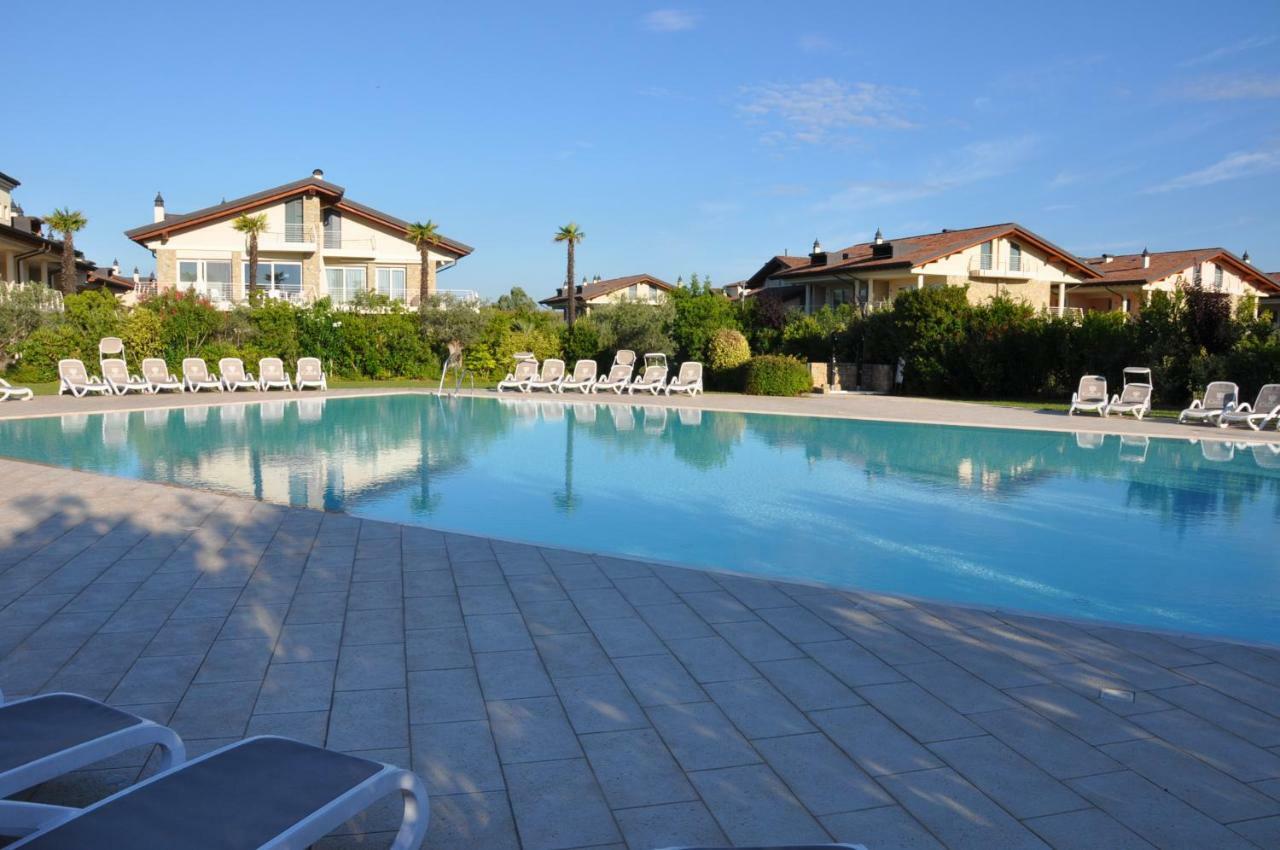 Royal Apartments Garda Sirmione Exterior photo